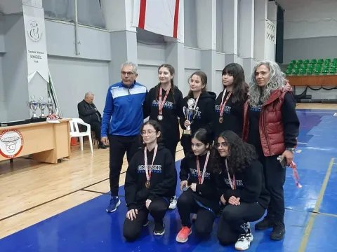 KKTC Liseli Genç Kızlar Badminton Şampiyonası Yapıldı