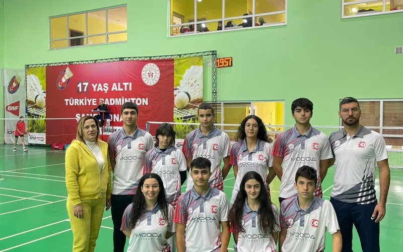 U17 Milli Takımımız Adaya Mutlu Döndü
